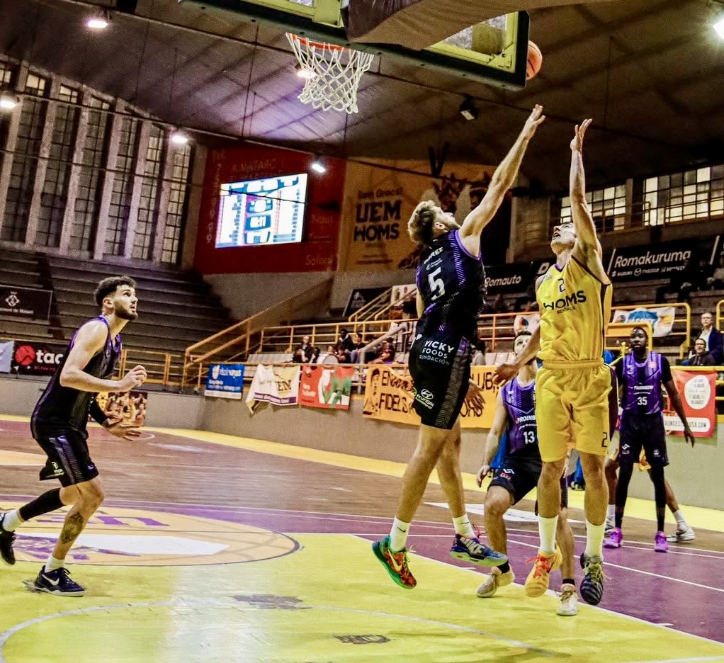 Greeley no es suficiente para el Proinbeni que cede su primera derrota en liga