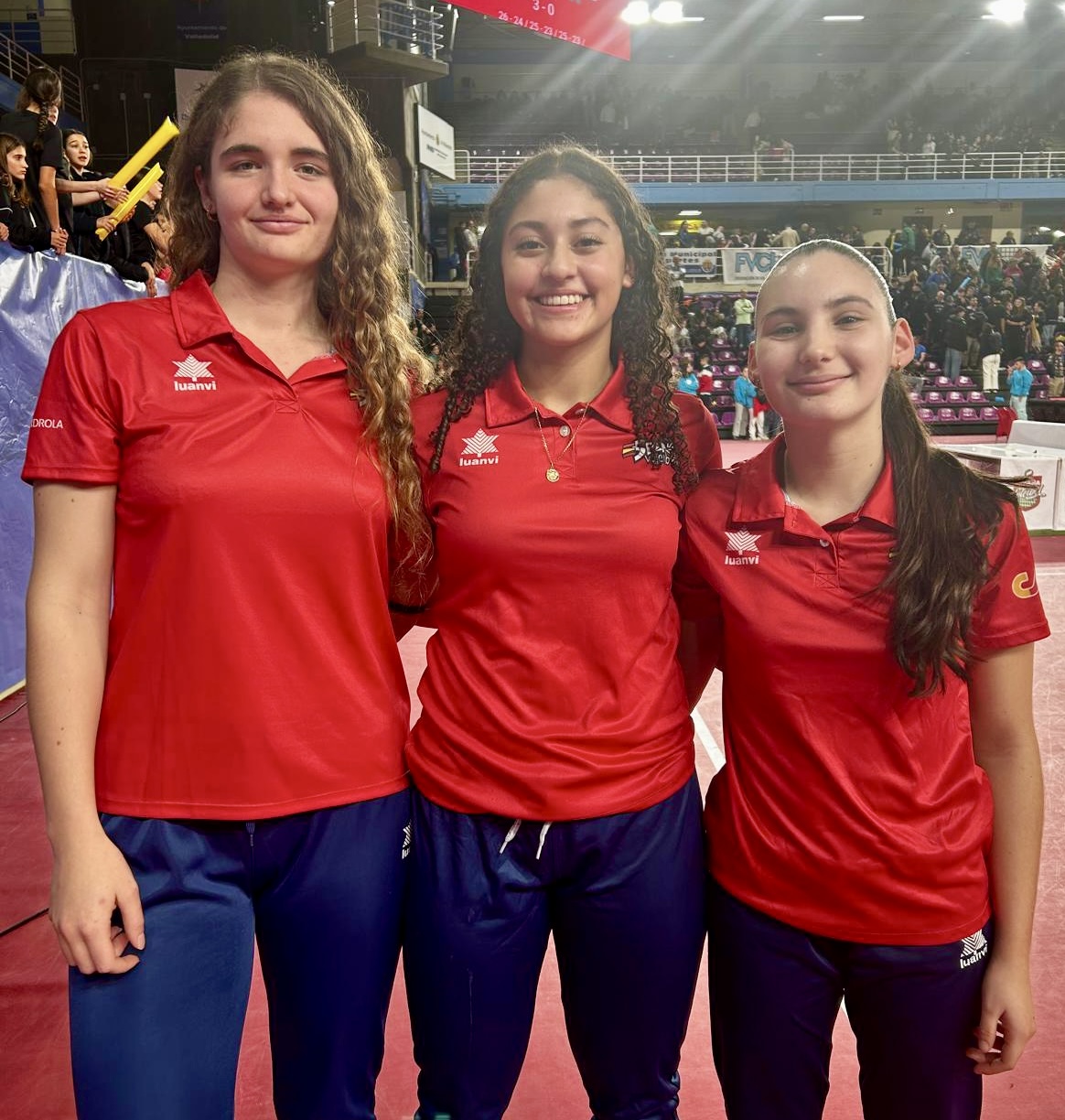Las gandienses Camila, Alison y Martina, en la selección Española sub-17