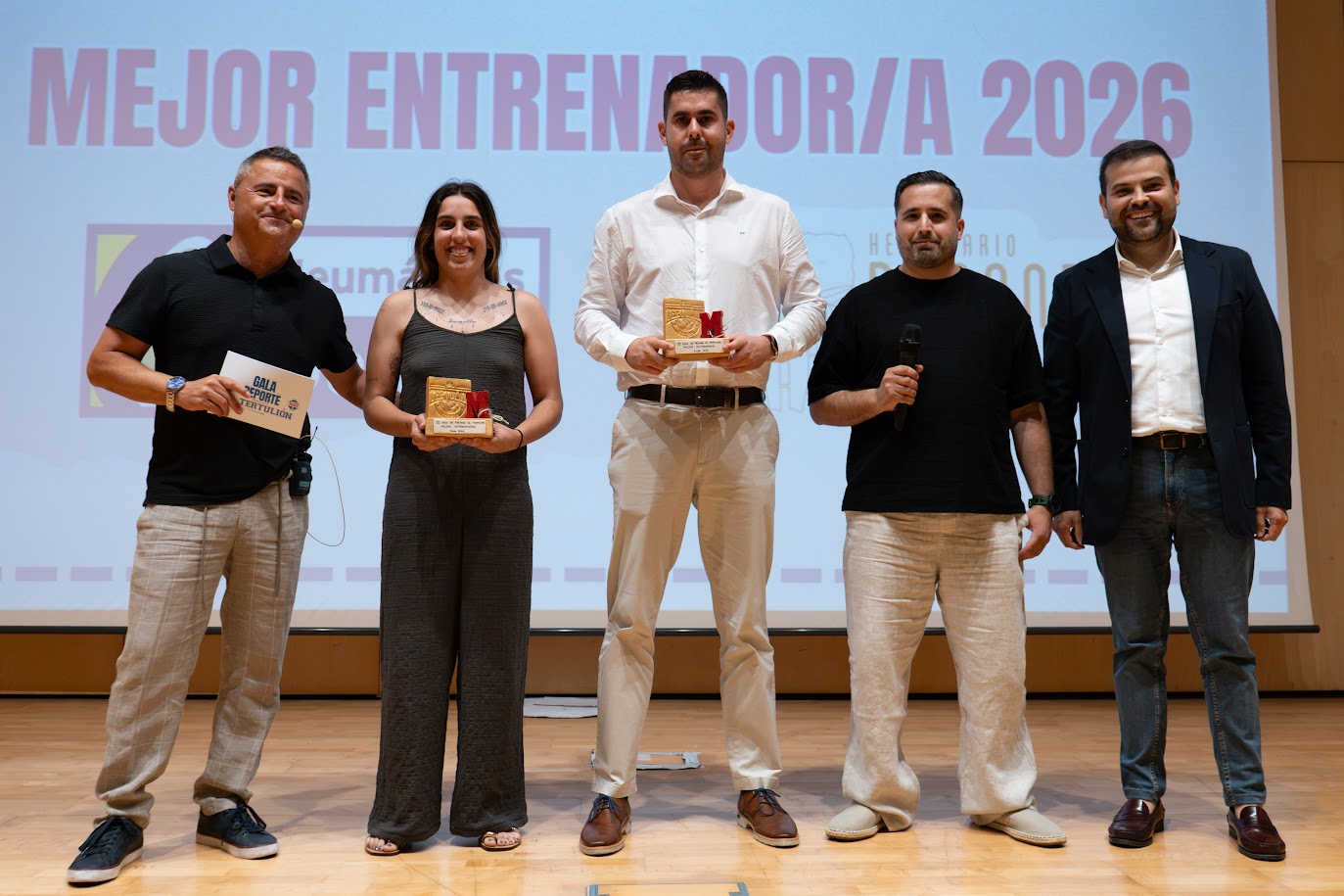 Los maestros tienen nombre y apellidos en los galardones de El Tertulión