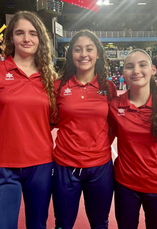 Las gandienses Camila, Alison y Martina, en la selección Española sub-17