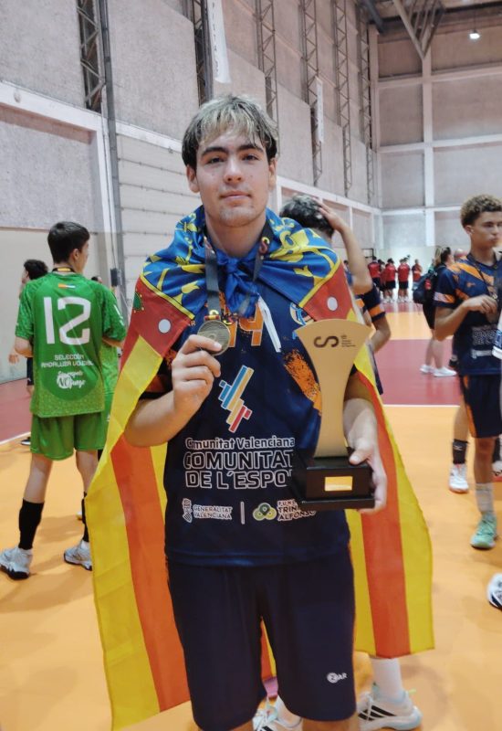 Dídac García Blasco se corona en la base nacional del voleibol