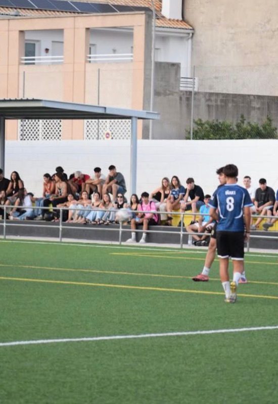 La Liga G8 del Real de Gandia desata la locura veraniega y mueve masas